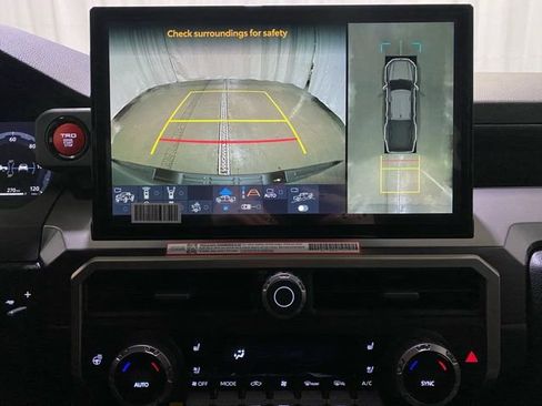New 2026 Toyota Tacoma TRD Off-Road w/ TRD Off Road Premium Package AWD/4WD image 19