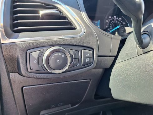 Used 2022 Ford Edge Titanium w/ Class II Trailer Tow Package image 23