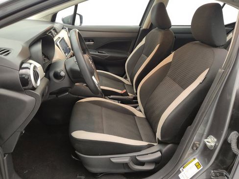 Used 2021 Nissan Versa SV image 17