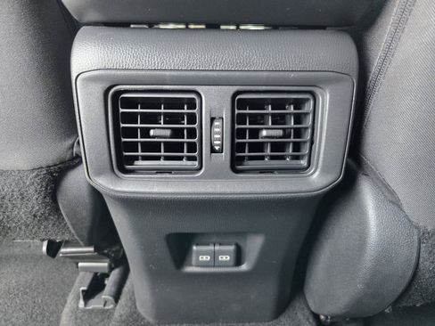Used 2023 Toyota RAV4 XLE w/ Convenience Package FWD image 27