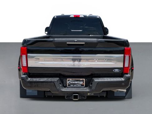 Used 2022 Ford F350 Platinum w/ FX4 Off-Road Package AWD/4WD image 60