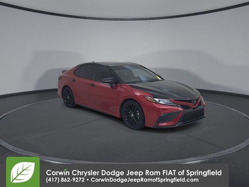 Used 2024 Toyota Camry XSE w/ Navigation Package FWD image 3