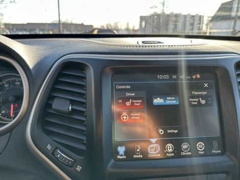 Used 2017 Jeep Cherokee High Altitude w/ Technology Group image 43