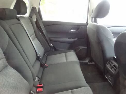 Used 2025 Nissan Rogue SV AWD/4WD image 11
