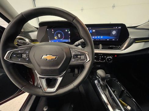 Used 2024 Chevrolet Trax LT w/ Driver Confidence Package image 37