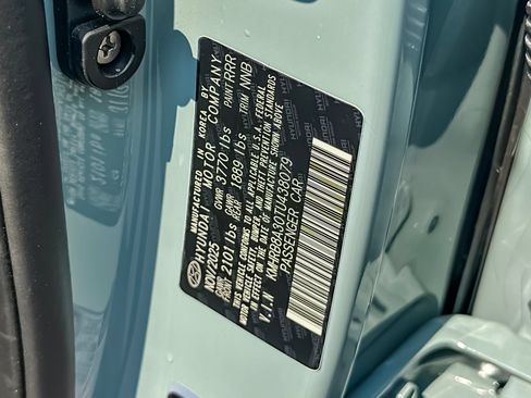 Certified 2026 Hyundai Venue SE FWD image 39