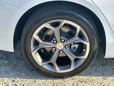 Used 2024 Chevrolet Malibu LT FWD image 17