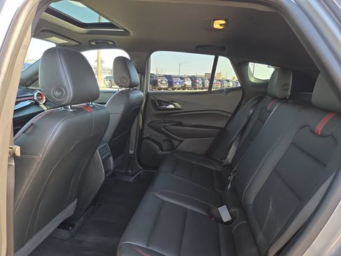 Used 2024 Chevrolet Trax RS w/ Sunroof Package FWD image 13