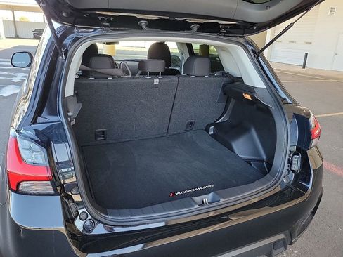 Used 2025 Mitsubishi Outlander Sport LE image 6