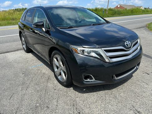 Used 2013 Toyota Venza Limited AWD/4WD image 3