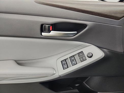 Certified 2019 Toyota Avalon XLE image 10