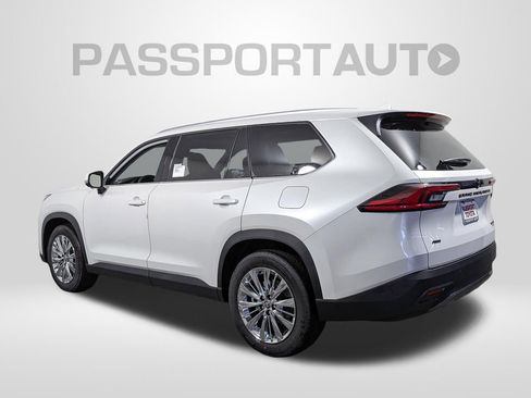 New 2026 Toyota Grand Highlander AWD image 3