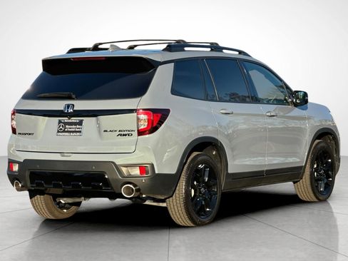 Used 2025 Honda Passport Black Edition image 3
