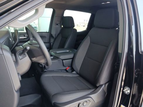 New 2025 Chevrolet Silverado 1500 Custom image 18