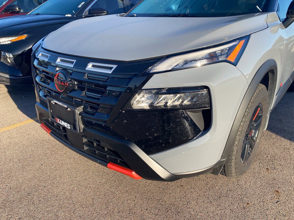 Used 2026 Nissan Rogue SV AWD/4WD image 14