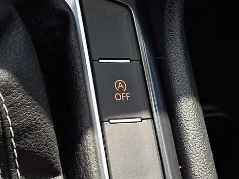 Certified 2024 Volkswagen Tiguan SE AWD/4WD image 22