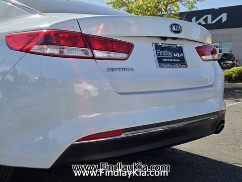 Used 2017 Kia Optima LX w/ Option Group 014 FWD image 7