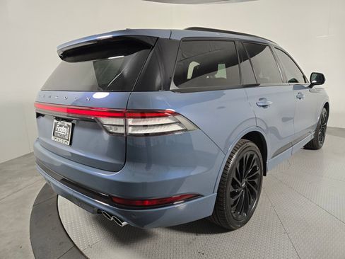 New 2026 Lincoln Aviator Reserve AWD/4WD image 4