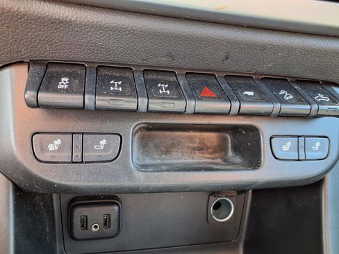 Used 2022 Chevrolet Colorado ZR2 AWD/4WD image 7