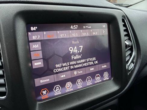 Used 2018 Jeep Compass Trailhawk AWD/4WD image 20