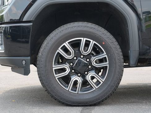 Used 2020 GMC Sierra 3500 AT4 w/ AT4 Premium Package AWD/4WD image 10