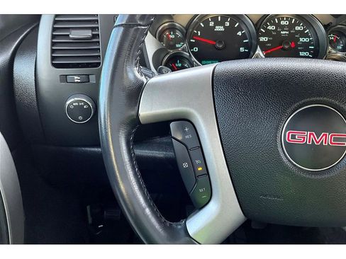 Used 2014 GMC Sierra 2500 SLE w/ SLE Preferred Package image 11