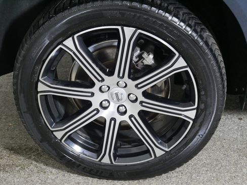 Used 2019 Volvo XC60 T8 Inscription w/ Advanced Package image 15