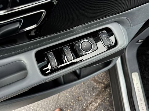 Used 2020 Lincoln Aviator Reserve w/ Equipment Group 201A AWD/4WD image 13