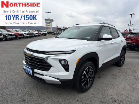 New 2026 Chevrolet TrailBlazer LT w/ LT Cold Weather Package AWD/4WD image 1
