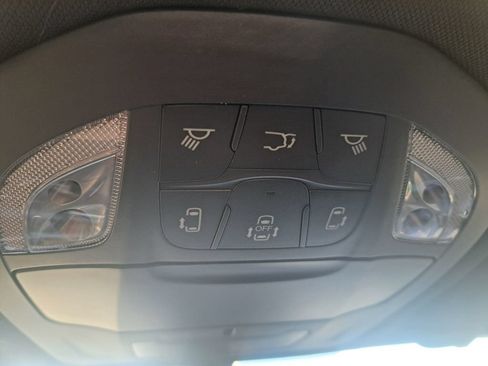 New 2026 Chrysler Pacifica Select FWD image 20