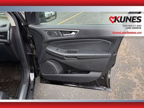 Used 2022 Ford Edge Titanium AWD/4WD image 21
