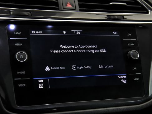 Certified 2024 Volkswagen Tiguan SE R-Line AWD/4WD image 17
