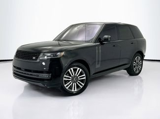 Used 2023 Land Rover Range Rover SE video 1