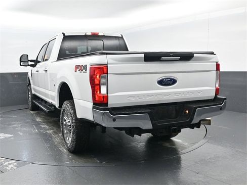Used 2019 Ford F250 XLT w/ XLT Premium Package image 31