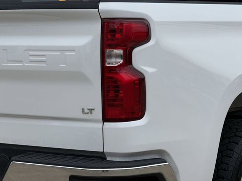 Used 2022 Chevrolet Silverado 1500 LT RWD image 7