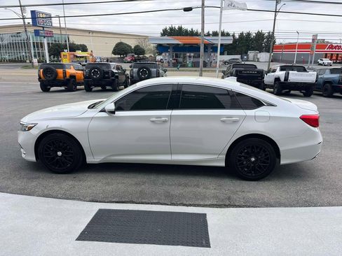 Used 2020 Honda Accord LX image 6