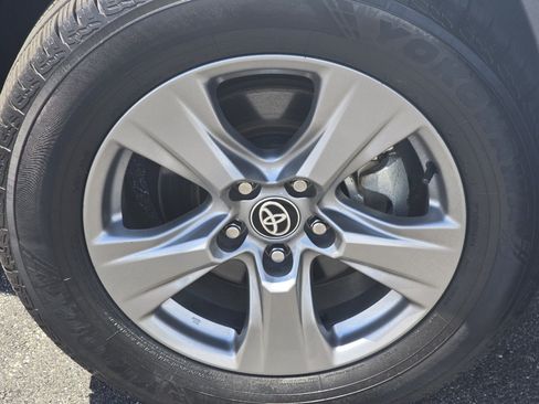 Certified 2023 Toyota RAV4 XLE w/ XLE Grade Weather Package AWD/4WD image 7