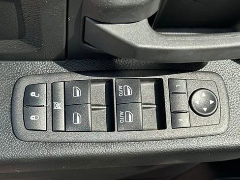 Used 2023 RAM 1500 Tradesman image 12