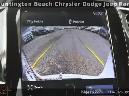 Used 2019 Volvo XC90 T8 R-Design w/ Advanced Package image 26