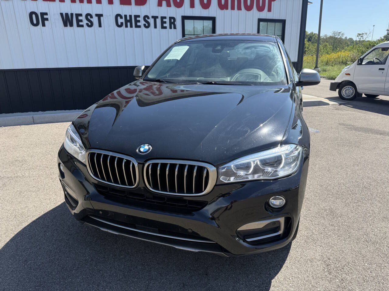Used 2019 BMW X6 xDrive35i w/ Premium Package AWD/4WD image 3