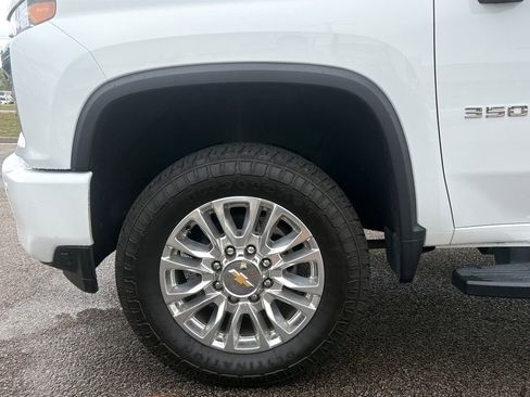 Used 2022 Chevrolet Silverado 3500 High Country AWD/4WD image 24