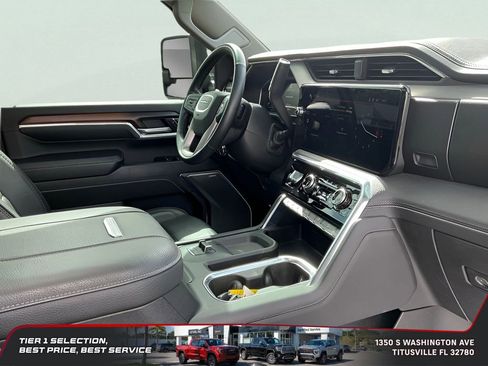 Used 2024 GMC Sierra 2500 Denali w/ Denali Reserve Package AWD/4WD image 13