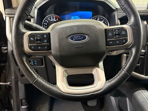 Used 2022 Ford Expedition XLT AWD/4WD image 7