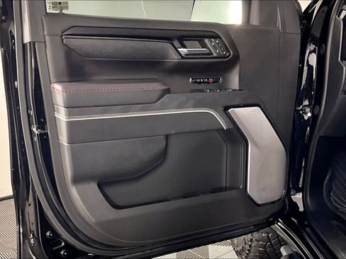 Used 2024 GMC Sierra 1500 AT4X w/ AT4X AEV Edition image 21
