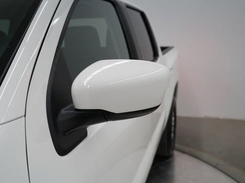 Used 2024 Nissan Frontier SV AWD/4WD image 56
