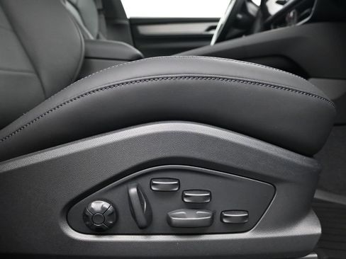 New 2026 Porsche Macan 4S Electric image 15