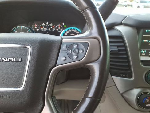 Used 2020 GMC Yukon Denali w/ Denali Ultimate Package image 12