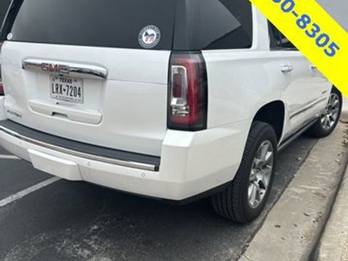 Used 2018 GMC Yukon Denali image 2