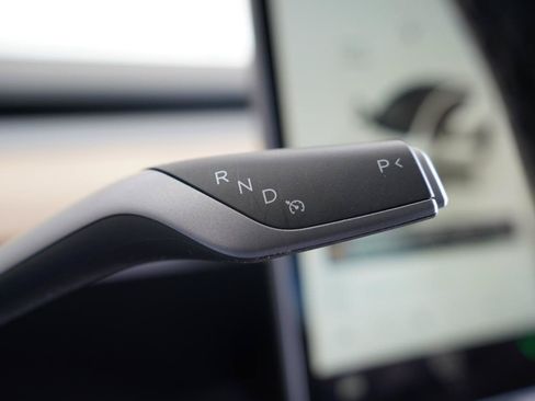 Used 2024 Tesla Model Y Performance AWD/4WD image 15