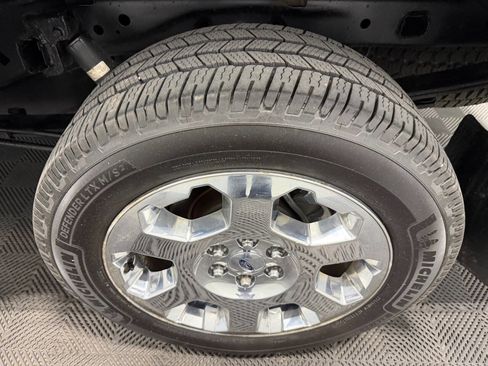 Used 2012 Ford F150 Lariat w/ Lariat Chrome Pkg AWD/4WD image 38